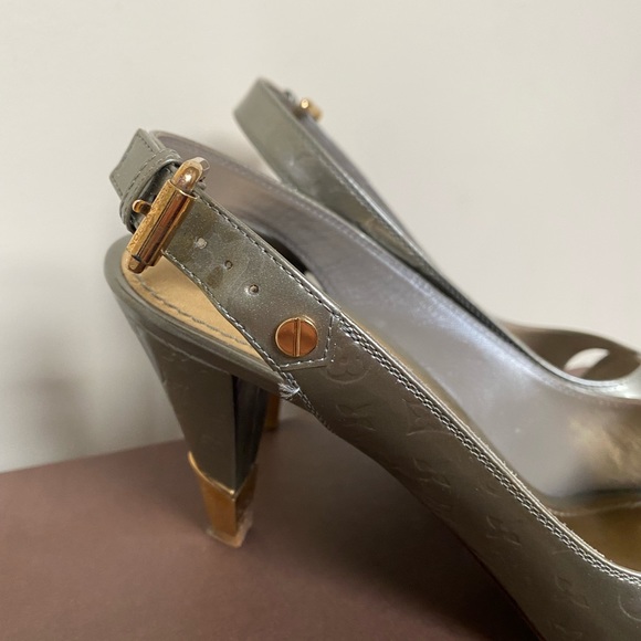 Louis Vuitton heels - Picture 6 of 11